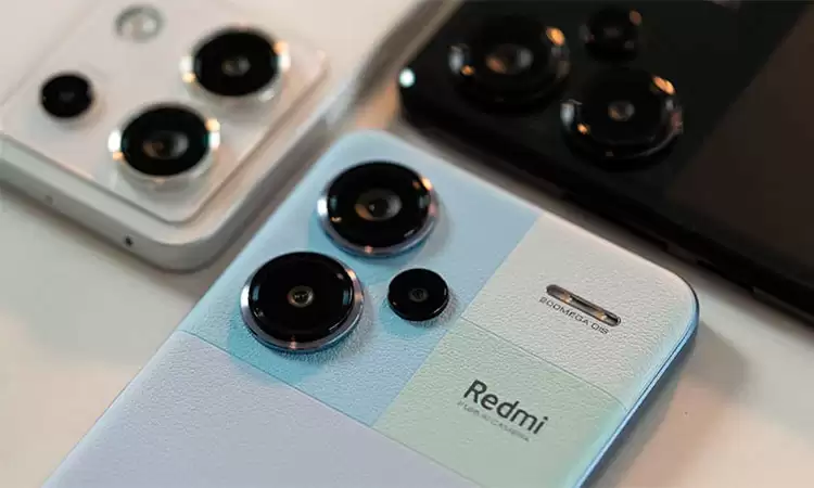 Redmi Note 14 Pro 4G: AMOLED дисплей, мощная камера и долгий срок службы батареи.